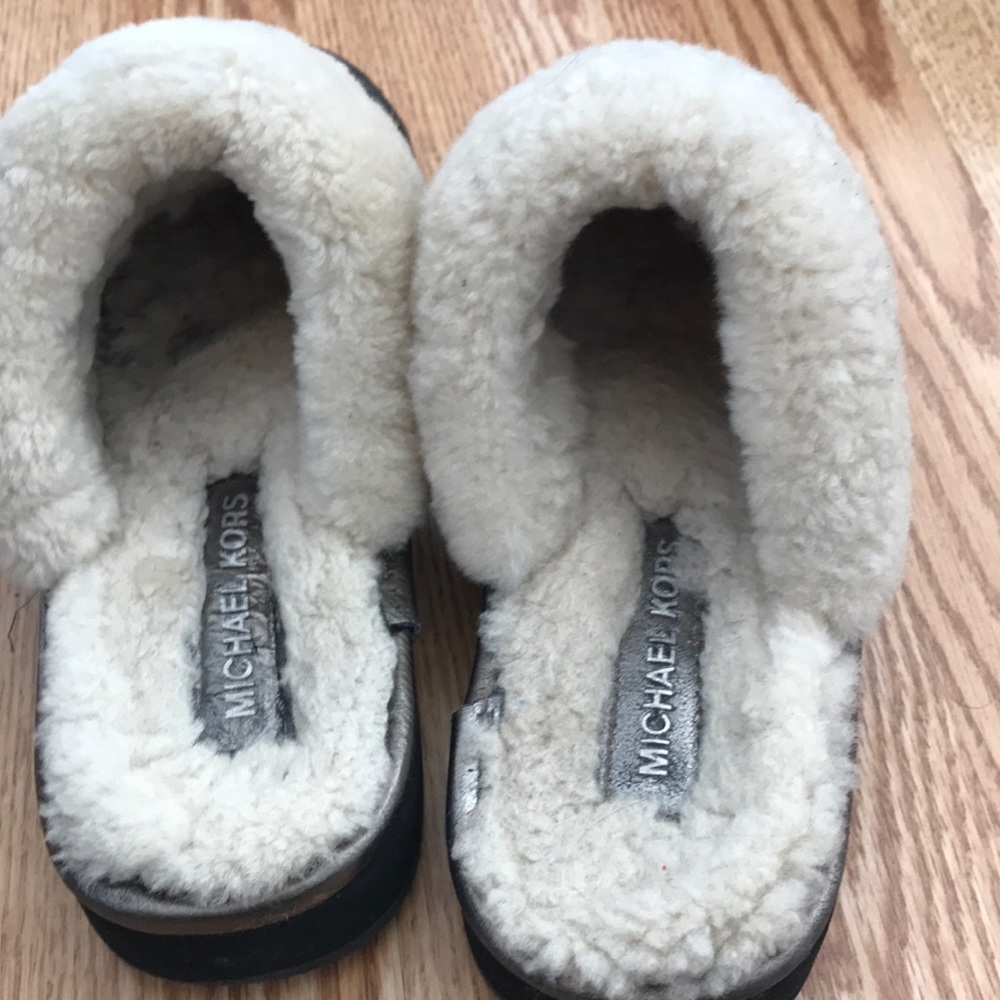 Slippers - image 2
